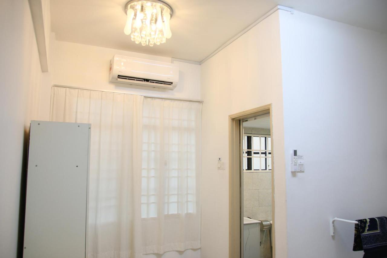 Puteh Homestay Shah Alam Exteriör bild